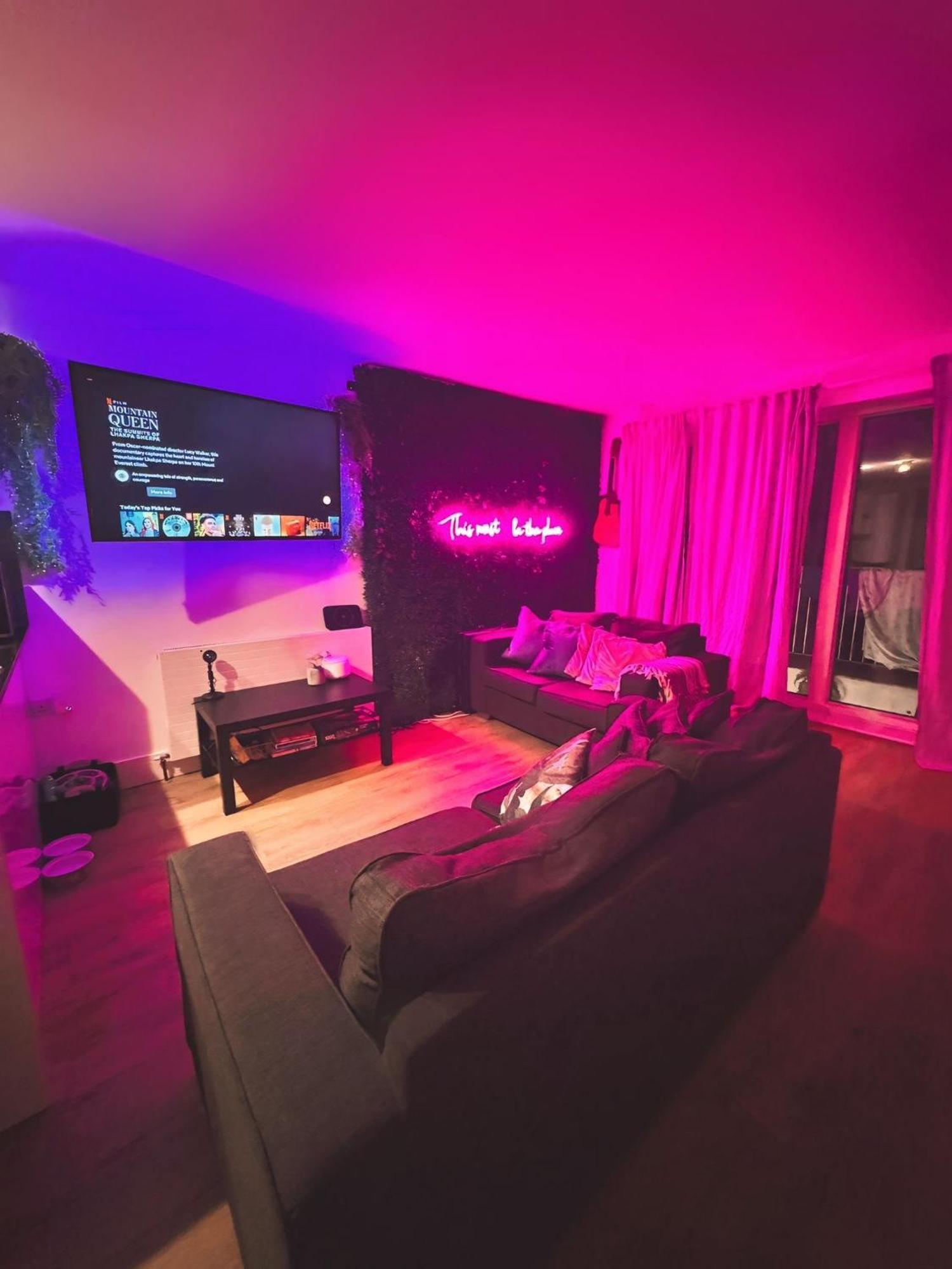 Tropical Room With Private Bathroom And Patio Londen Buitenkant foto